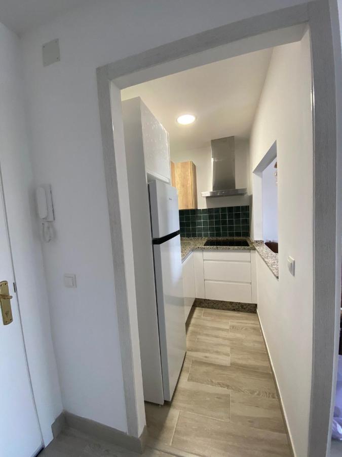 Apartamento Totalmente Reformado Con Piscina Y Jardines Al Lado De La Playa De La Carihuela Торремолинос Экстерьер фото